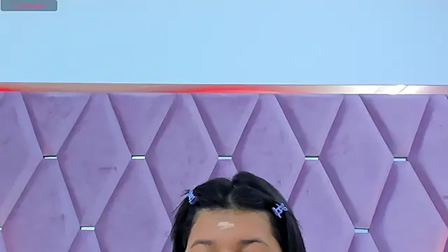 Snapshot of MaskedGirl_ chatting on October 21, 2025, 11:53 am MaskedGirl online show from October 21, 2025, 11:53 am