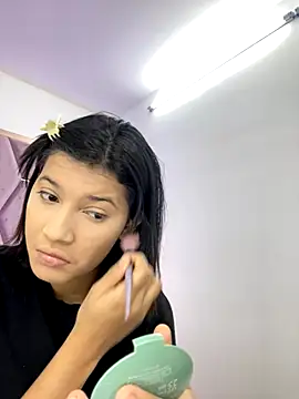 Snapshot of MaskedGirl_ chatting on September 30, 2025, 11:38 am MaskedGirl online show from September 30, 2025, 11:38 am