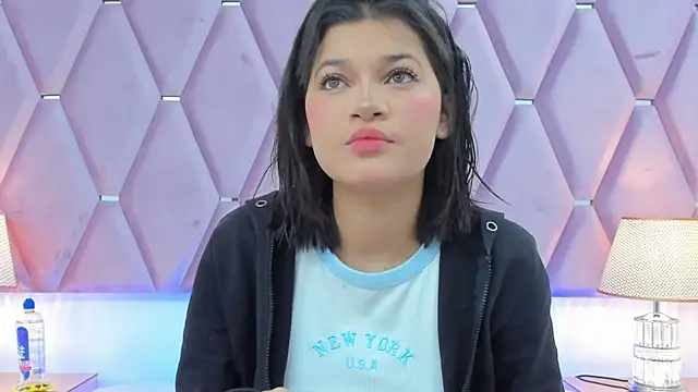 MaskedGirl  online show from November 11, 2025, 12:11 pm