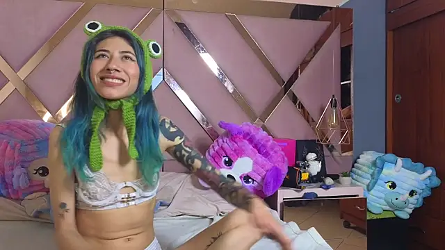 Sophia moo  online show from May 28, 2026, 6:21 am