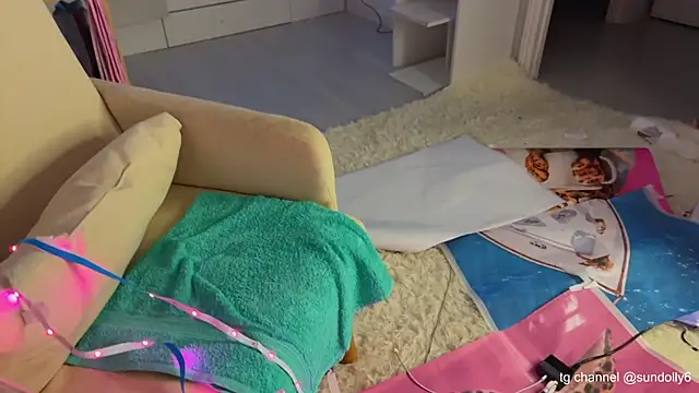 Snapshot of lxsundollyxl chatting on December 20, 2025, 4:15 am lxsundollyxl online show from December 20, 2025, 4:15 am