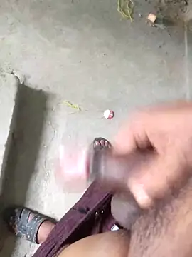 Snapshot of Rajagsmi98 chatting on October 5, 2025, 6:04 am Rajagsmi98 online show from October 5, 2025, 6:04 am