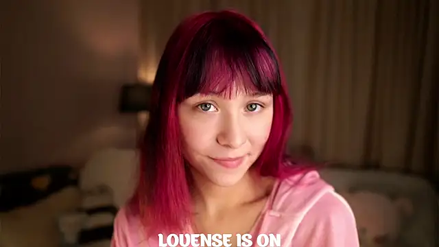 Snapshot of BritniBers chatting on October 8, 2025, 10:17 am BritniBers online show from October 8, 2025, 10:17 am