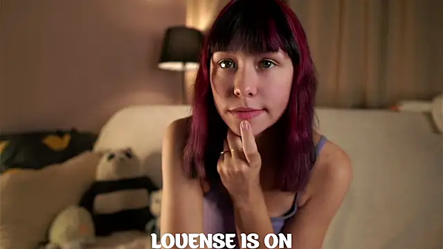 Snapshot of BritniBers chatting on October 13, 2025, 11:01 am BritniBers online show from October 13, 2025, 11:01 am