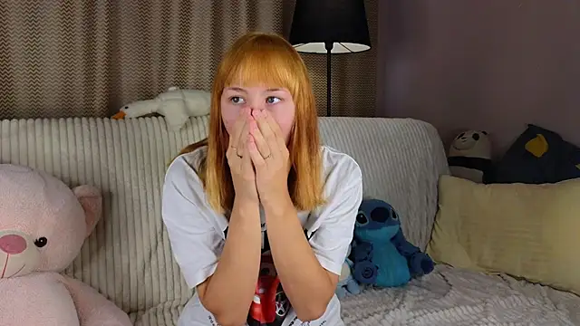 Snapshot of BritniBers chatting on September 20, 2025, 10:42 am BritniBers online show from September 20, 2025, 10:42 am