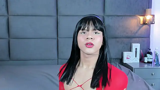 Slenna Moon online show from November 7, 2025, 3:11 am