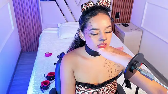 Snapshot of Kristenbread chatting on October 9, 2025, 3:51 am Kristenbread online show from October 9, 2025, 3:51 am