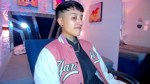 Snapshot of abby_thommson1 chatting on October 10, 2025, 4:02 am abby thommson1 online show from October 10, 2025, 4:02 am