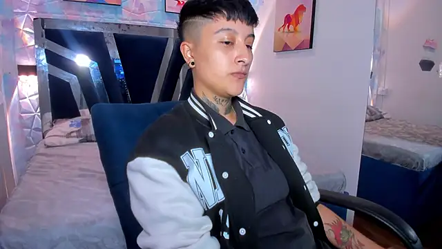 Snapshot of abby_thommson1 chatting on October 8, 2025, 4:03 am abby thommson1 online show from October 8, 2025, 4:03 am