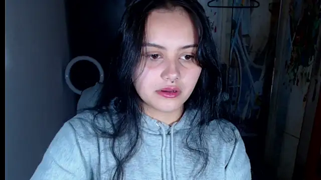 crazy daniela online show from October 31, 2025, 8:49 pm