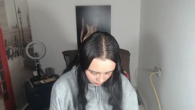 crazy daniela online show from October 1, 2025, 9:18 pm