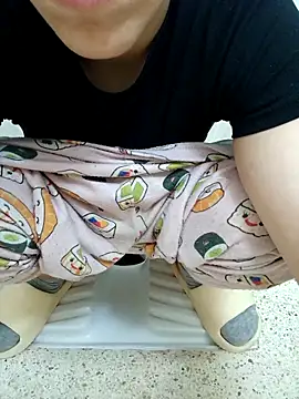 Snapshot of Ahalm chatting on October 10, 2025, 11:11 am Ahalm online show from October 10, 2025, 11:11 am