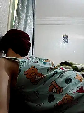 Snapshot of Ahalm chatting on October 19, 2025, 12:08 pm Ahalm online show from October 19, 2025, 12:08 pm