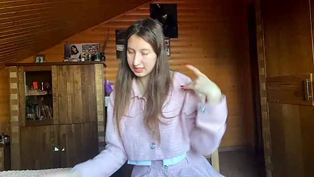 Shyselly online show from October 5, 2025, 2:19 pm