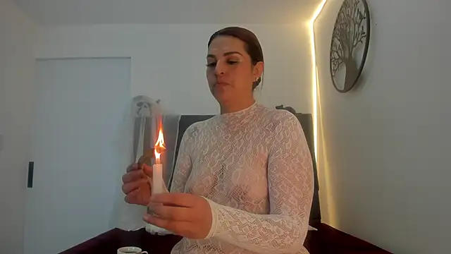 Snapshot of Skylar__Desire chatting on October 10, 2025, 2:07 pm Skylar  Desire online show from October 10, 2025, 2:07 pm