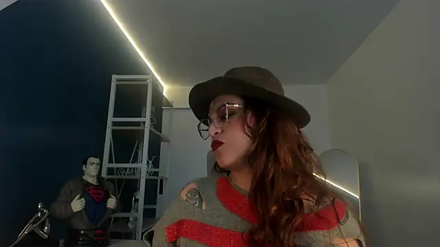 Snapshot of Skylar__Desire chatting on October 6, 2025, 2:07 pm Skylar  Desire online show from October 6, 2025, 2:07 pm