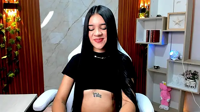 MeganLara online show from September 13, 2025, 7:03 pm
