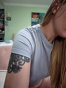 Snapshot of _Karizma_ chatting on October 24, 2025, 5:12 pm  Karizma  online show from October 24, 2025, 5:12 pm