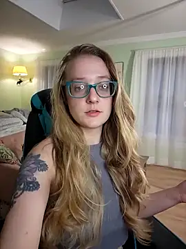 Snapshot of _Karizma_ chatting on October 20, 2025, 11:22 am  Karizma  online show from October 20, 2025, 11:22 am