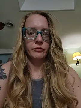 Snapshot of _Karizma_ chatting on October 28, 2025, 11:20 am  Karizma  online show from October 28, 2025, 11:20 am