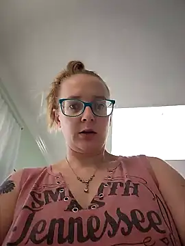 Snapshot of _Karizma_ chatting on September 22, 2025, 2:01 pm  Karizma  online show from September 22, 2025, 2:01 pm