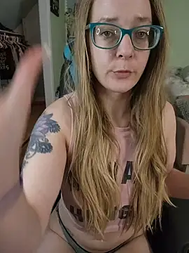 Snapshot of _Karizma_ chatting on October 27, 2025, 10:27 am  Karizma  online show from October 27, 2025, 10:27 am