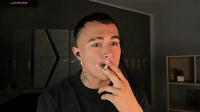 Snapshot of LiamDeep chatting on February 11, 2026, 8:41 pm LiamDeep online show from February 11, 2026, 8:41 pm