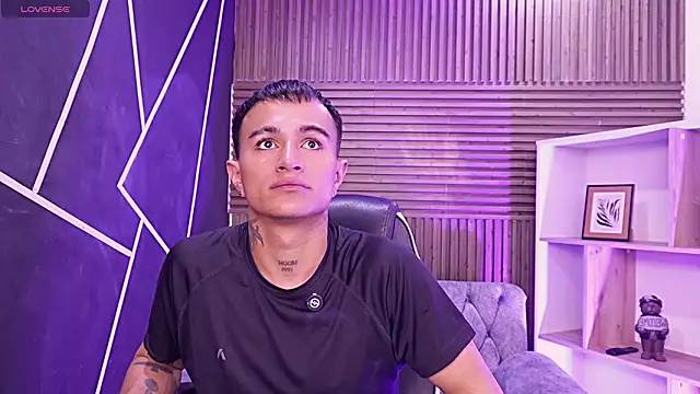 Snapshot of LiamDeep chatting on February 26, 2026, 3:01 pm LiamDeep online show from February 26, 2026, 3:01 pm