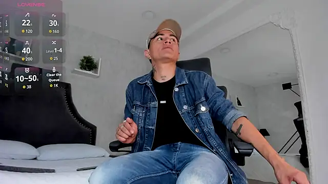 LiamDeep online show from March 27, 2026, 8:10 pm