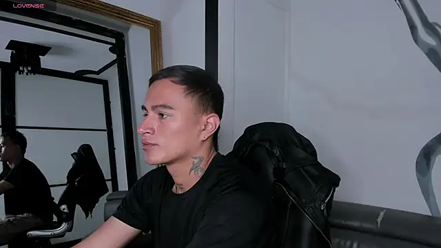 Snapshot of LiamDeep chatting on September 28, 2025, 4:14 pm LiamDeep online show from September 28, 2025, 4:14 pm