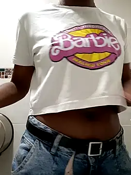 Snapshot of AmiraMorgan chatting on October 22, 2025, 2:55 am AmiraMorgan online show from October 22, 2025, 2:55 am