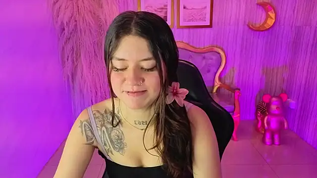 Snapshot of ivy_lodge_s chatting on September 27, 2025, 8:48 pm ivy lodge s online show from September 27, 2025, 8:48 pm