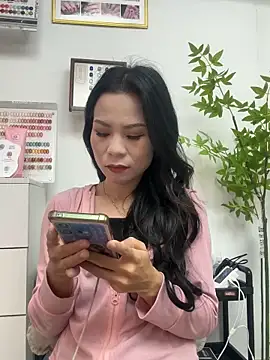 Baby-mmm online show from November 10, 2025, 3:44 am