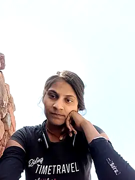 Jyoti thakurr online show from November 13, 2025, 6:50 am