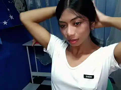 Snapshot of Kayra_Slut122 chatting on September 22, 2025, 3:45 am Kayra Slut122 online show from September 22, 2025, 3:45 am