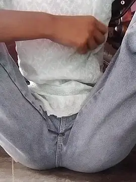 bhanu 11 online show from October 3, 2025, 3:52 am