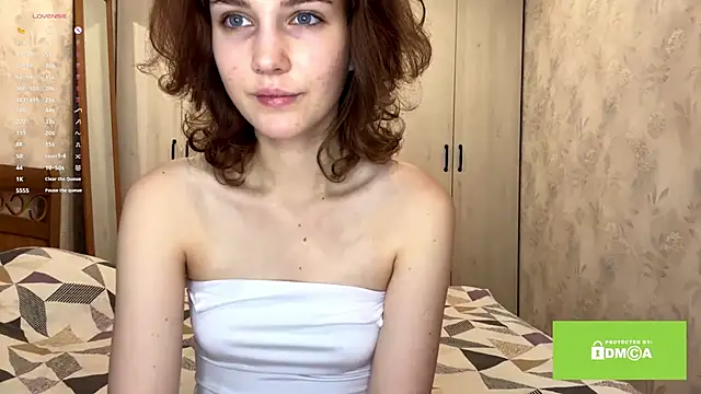 lady linaa online show from October 24, 2025, 4:06 pm