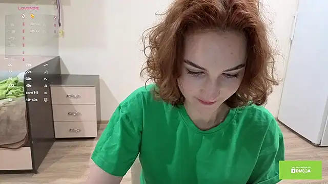 lady linaa online show from September 30, 2025, 4:02 pm