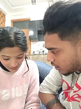 romantic couple1 online show from December 18, 2025, 12:49 am