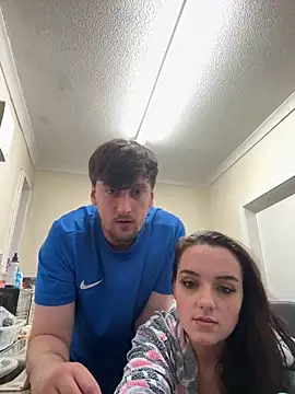 scottishcouple2002 online show from October 19, 2025, 1:52 am