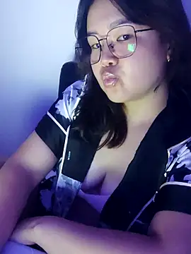 Snapshot of Innogin chatting on October 12, 2025, 4:52 pm Innogin online show from October 12, 2025, 4:52 pm