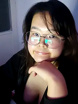 Snapshot of Innogin chatting on October 10, 2025, 6:09 pm Innogin online show from October 10, 2025, 6:09 pm