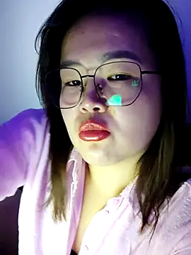 Snapshot of Innogin chatting on October 25, 2025, 6:41 pm Innogin online show from October 25, 2025, 6:41 pm