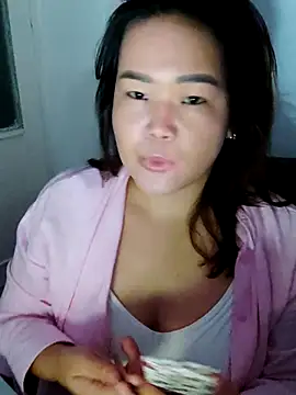 Snapshot of Innogin chatting on October 22, 2025, 4:39 pm Innogin online show from October 22, 2025, 4:39 pm