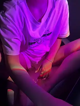 Snapshot of tran_my chatting on September 29, 2025, 6:13 pm tran my online show from September 29, 2025, 6:13 pm