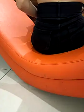 Snapshot of tran_my chatting on September 21, 2025, 7:24 am tran my online show from September 21, 2025, 7:24 am