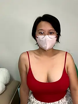 Snapshot of pumpkin_91 chatting on October 22, 2025, 1:10 pm pumpkin 91 online show from October 22, 2025, 1:10 pm