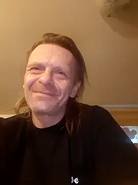 Kuba Gd online show from February 19, 2025, 2:33 pm