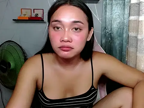 Snapshot of asian_cumstarrhian chatting on October 24, 2025, 1:43 pm asian cumstarrhian online show from October 24, 2025, 1:43 pm