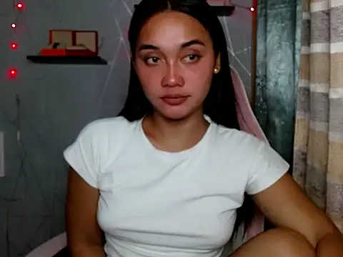 asian cumstarrhian online show from December 2, 2025, 11:17 pm